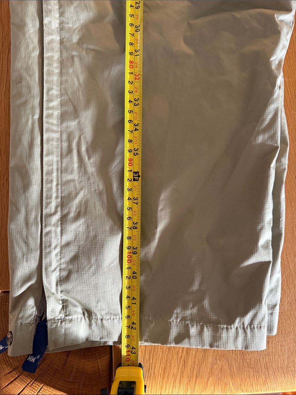 Helly Hansen Men's Khaki Cargo Outdoor Pants - Picture 3 of 5